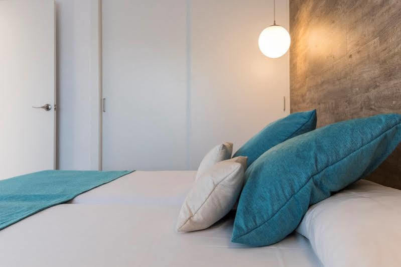 Apartamentos Es Canutells Hotel 2*